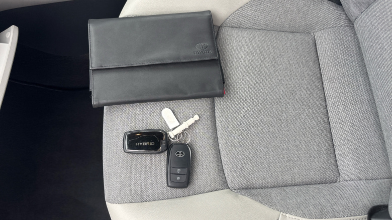 Toyota Yaris 1.5 Hybrid Excel 5dr CVT Hybrid Hatchback